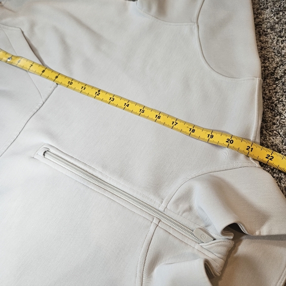 Lululemon Brushed Softstreme Half Zip Pullover Bone Size 12 Cropped Funnel Neck - Picture 11 of 11